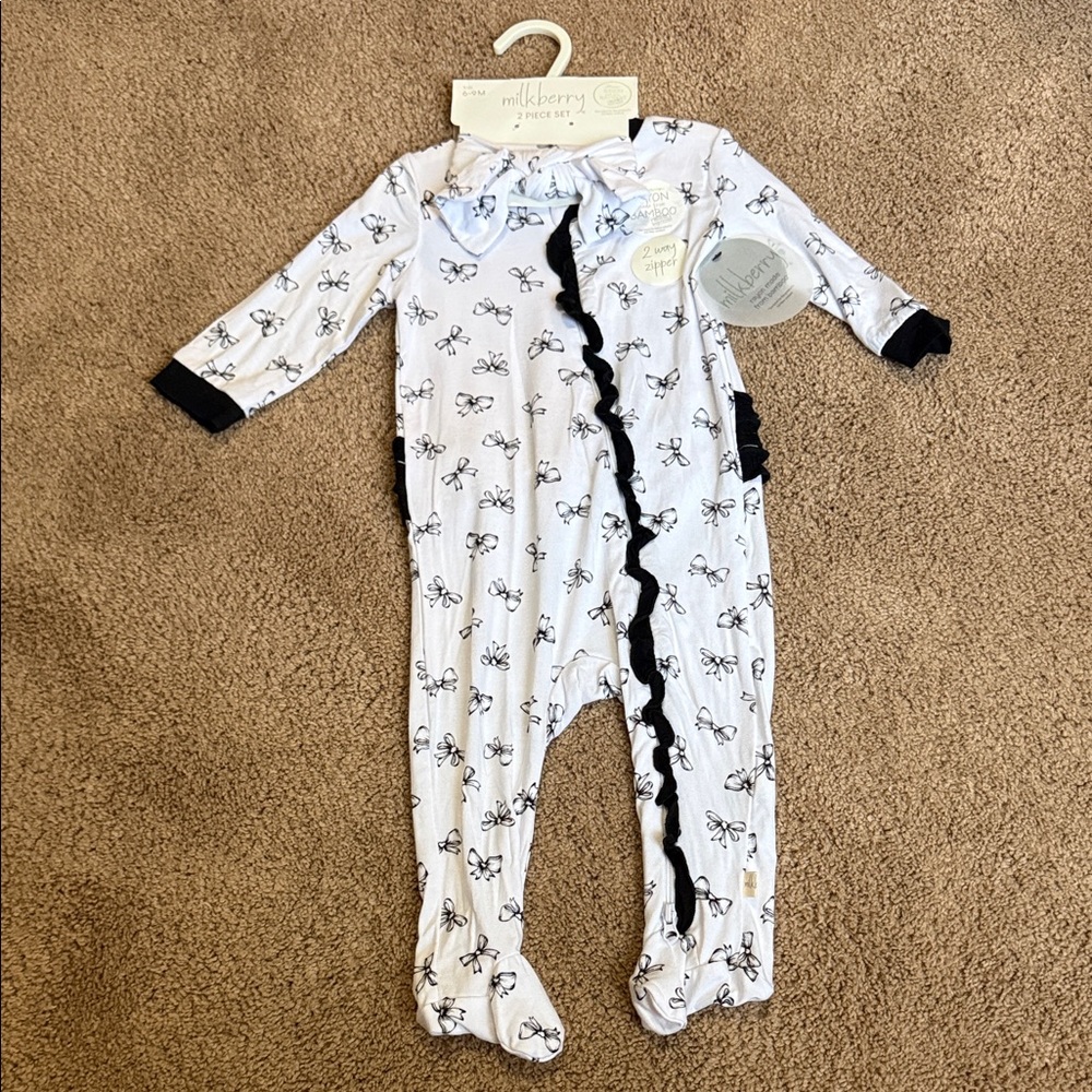 Milkberry 6-9 Month Baby Girls White and Black Bow Print Footie New